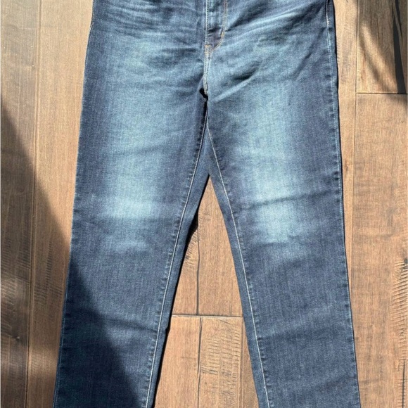 Women’s Levi's Straight Jeans - Picture 4 of 4